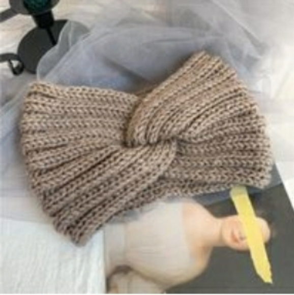 Accessories - Wide Brimmed Knit Headband